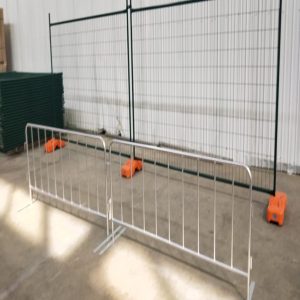 temporary fence in park and garden
